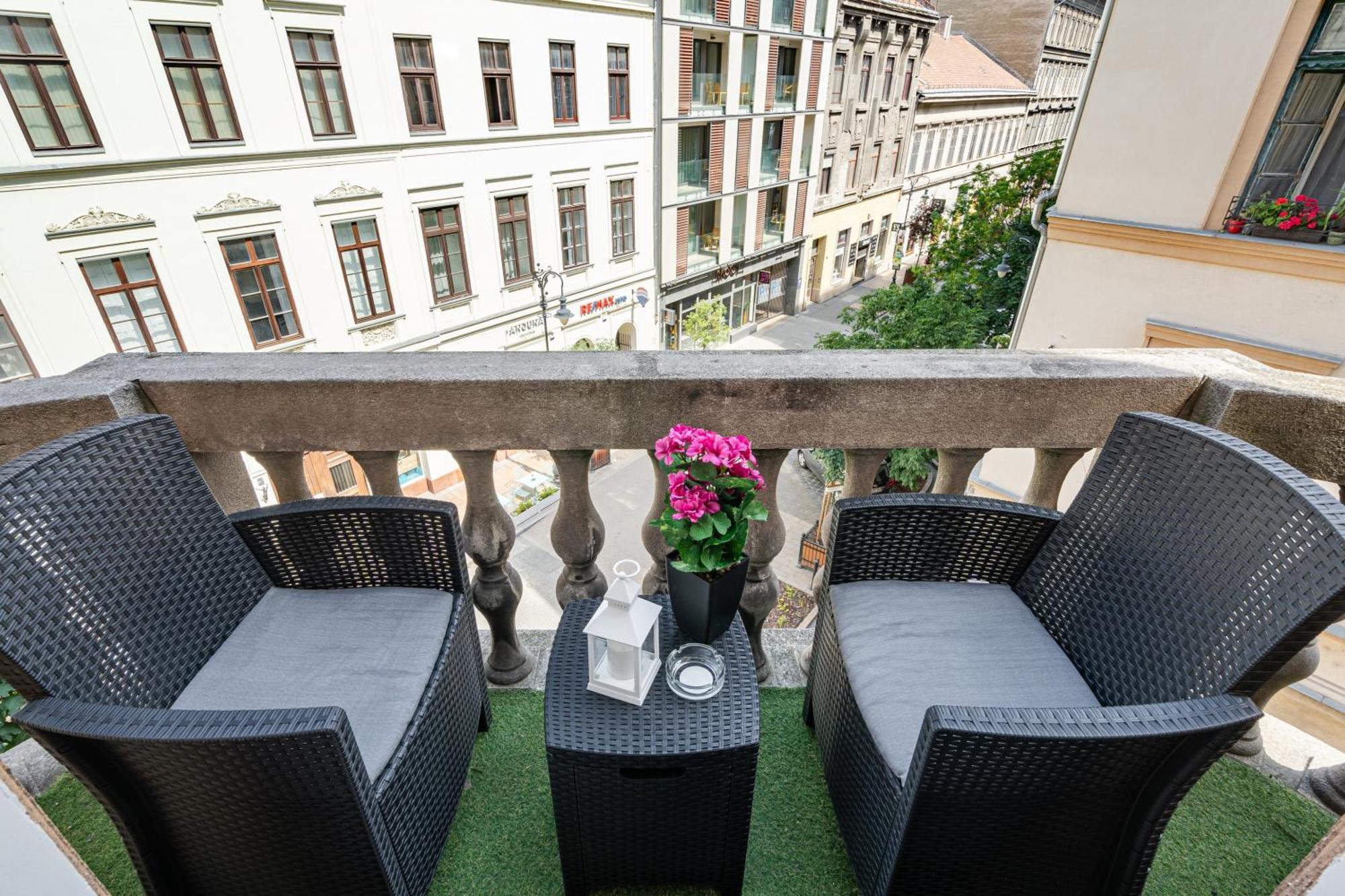 Kiraly 35 Luxury Apartment With Free Parking Budapesta Exterior foto